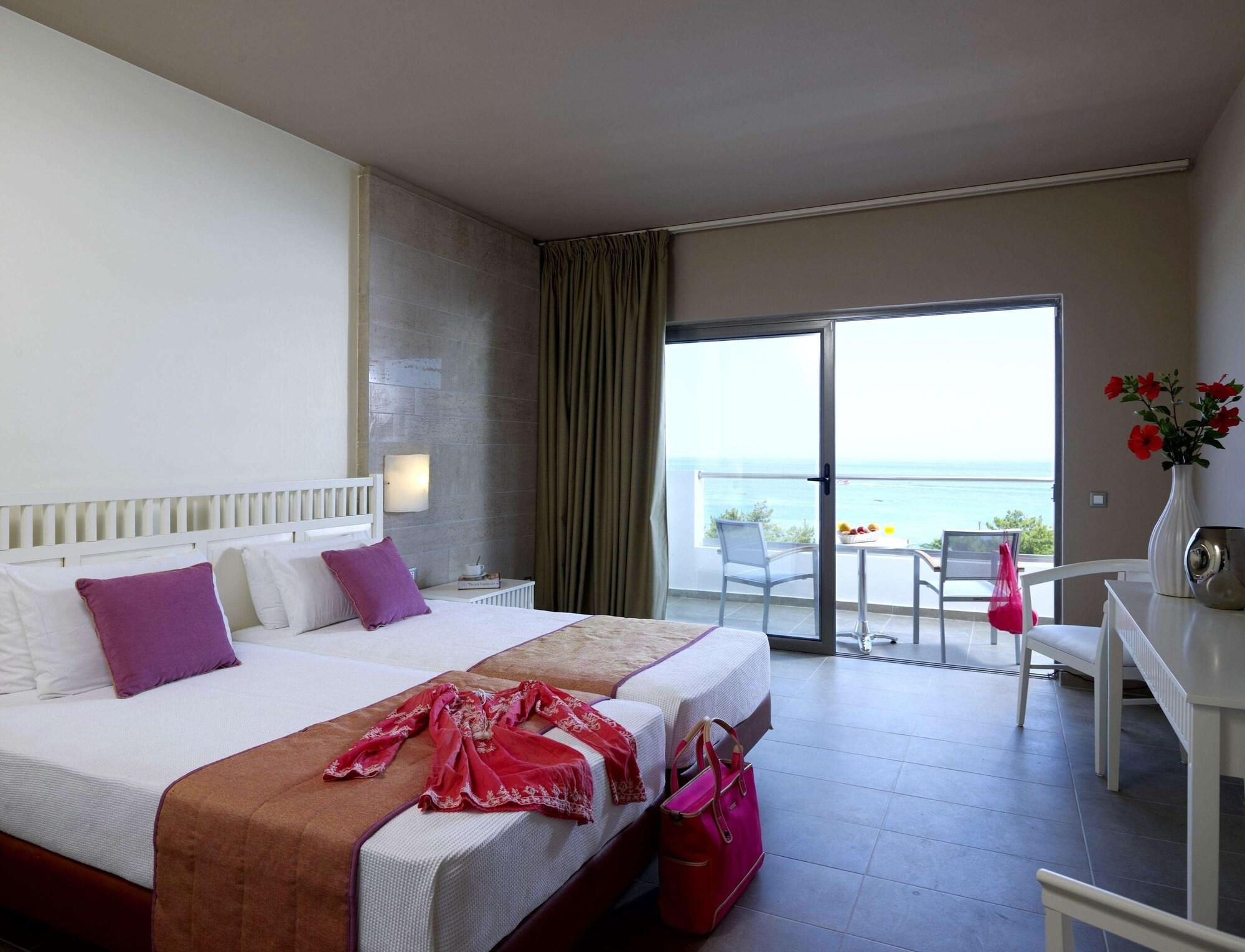 ปอร์โต อังเกลี บีช รีสอร์ท Hotel อาร์คานเยโลส ภายนอก รูปภาพ